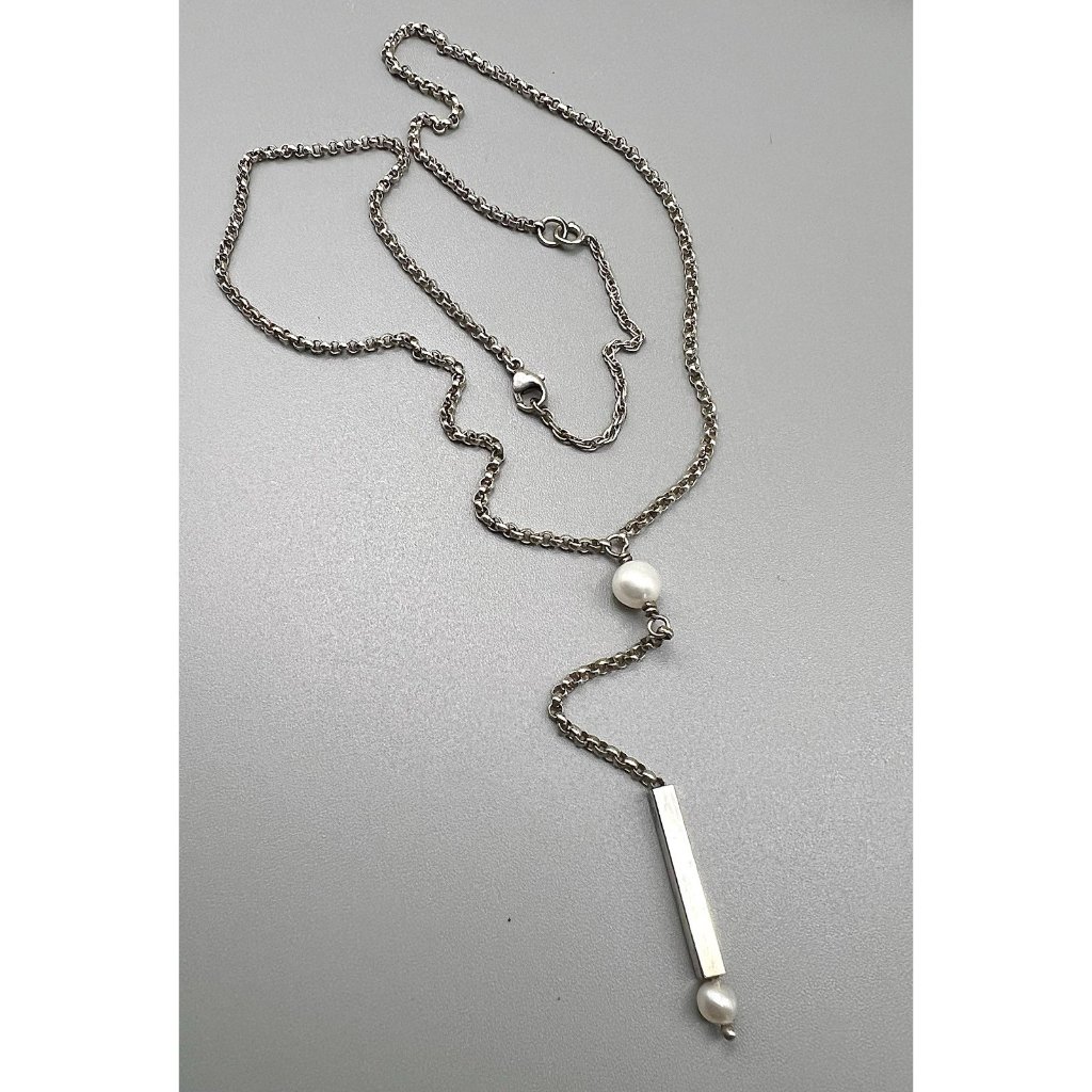 Modern Minimalist Sterling Silver & Cultured Freshwater Pearl Drop Necklace
